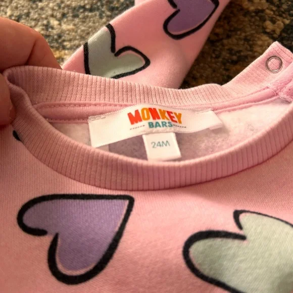 Matching set - Picture 2 of 2